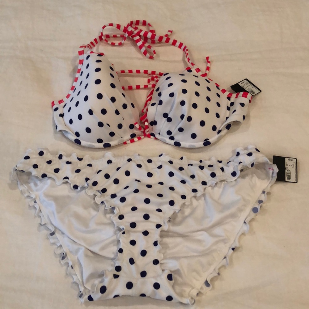 Victoria’s Secret Two Piece Swimsuit. Sz LG
